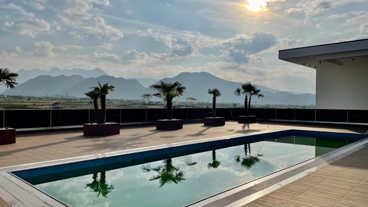 Deluxe Resort And Spa Koplik Buitenkant foto