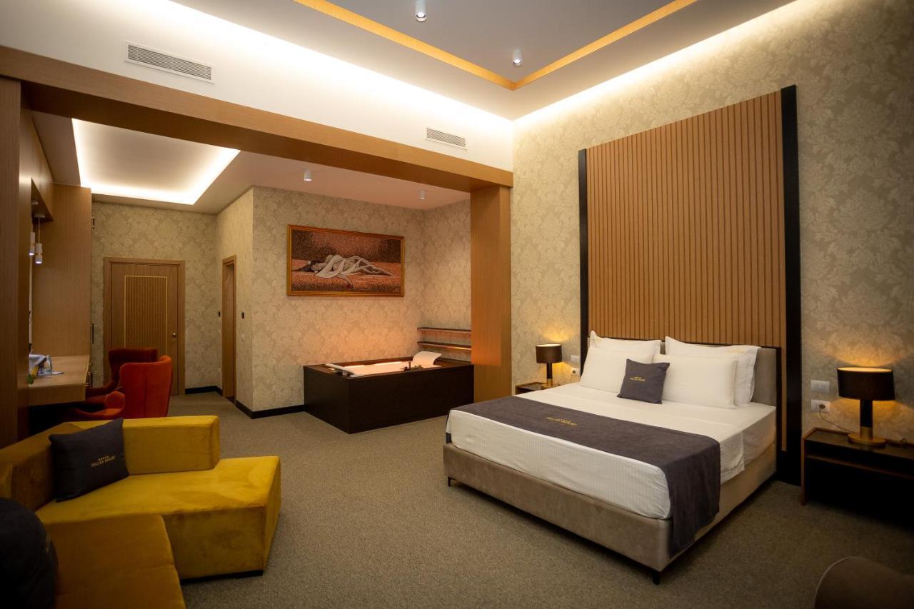 Deluxe Resort And Spa Koplik Buitenkant foto